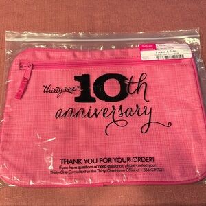 Thirty-One Pocket-A-Tote - Never Used